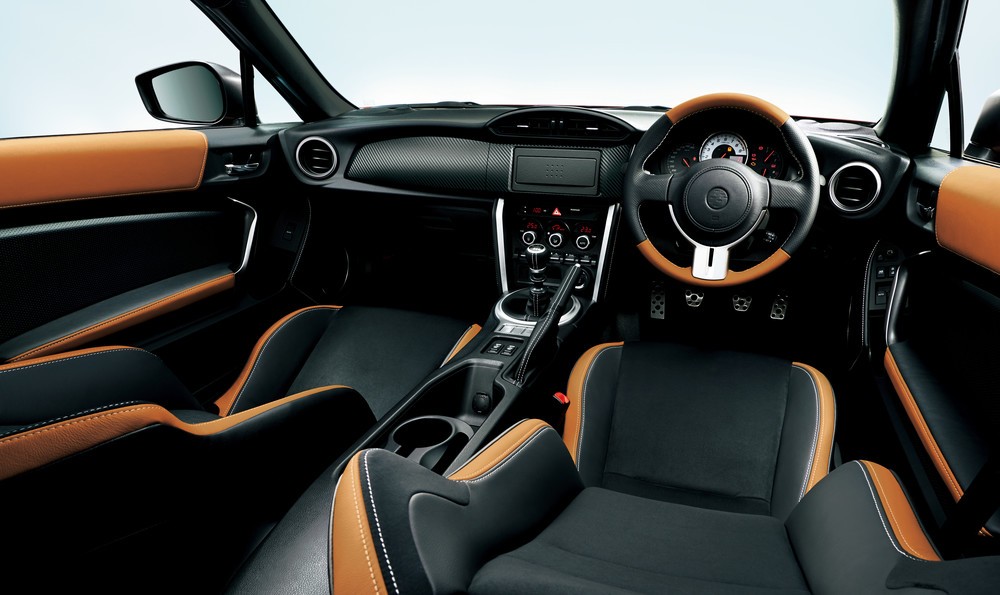 オプション設定されたGTリミテッドのみの内装色「タンカラーミックス」