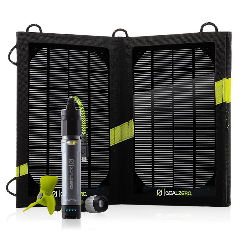 モバイルバッテリーと太陽光充電器のセット　米Goal Zeroの「Switch 10 USB Multi-Tool Kit」