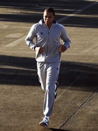 チャンピオン「S.W.S Splash」　耐久撥水性に優れ、防風、軽量、ストレッチ性を兼ね備えた高機能スウェット