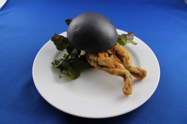 完全にはみ出ている