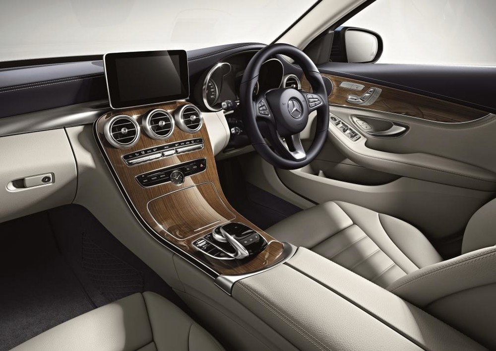 本革仕様車（インテリア：クリスタルグレー）