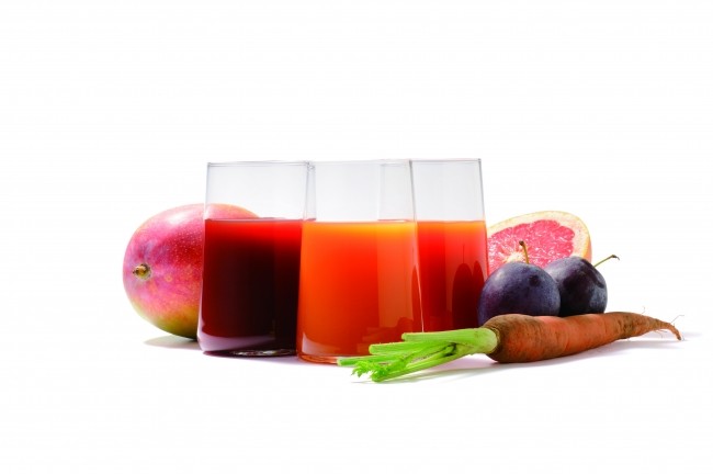 無印の果汁100%飲料「20種類の野菜と果実」　素材本来の味わいを生かした