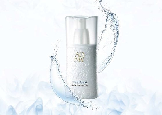 角質ケアで透明感ある肌に　コーセー「コスメデコルテ AQ MW クリスタルリキッド」