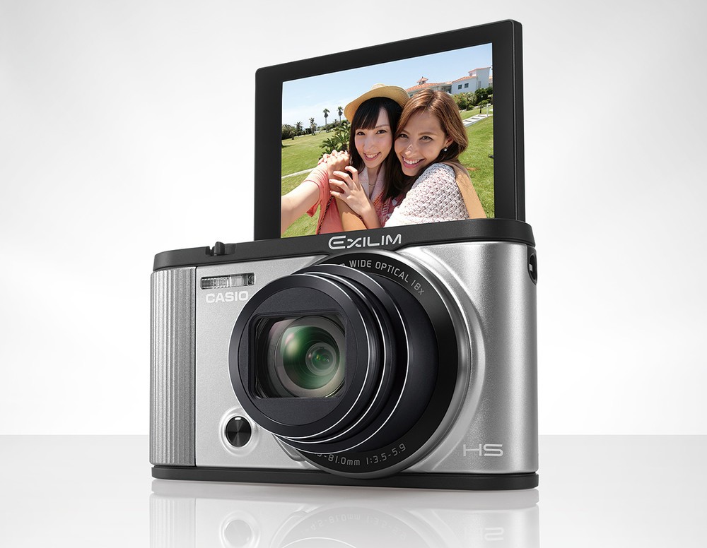 撮った写真をスマホに自動転送　共有も簡単なカシオ「エクシリム」