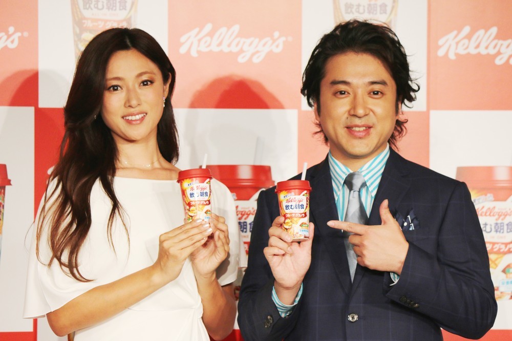 ムロツヨシ「夢って見るもんですね...」　深田恭子とのCM共演に感動