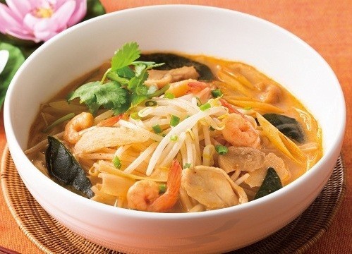 トムヤムクンのフォー