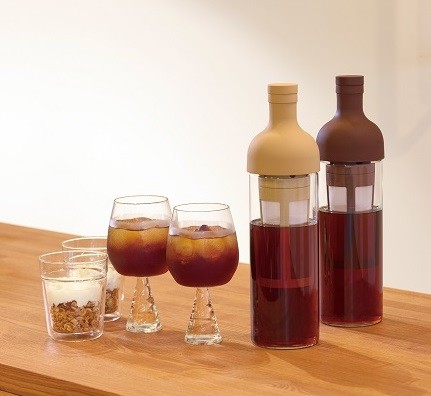 ワインボトル型のおしゃれな水出し用「フィルターインコーヒーボトル」