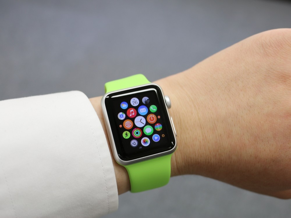 「Apple Watch」って、実際どうなの？　デスクワークの多い「ネットニュース記者」の評価は...