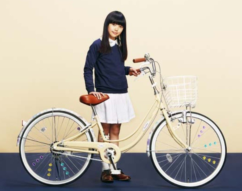 女子小学生向け...大人可愛いシンプル自転車　ブリヂストンサイクル
