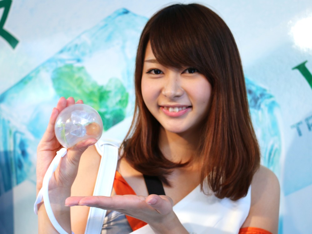 ボールを握って、「カプセル」はじける！