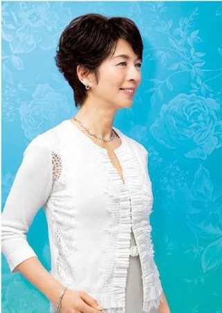 アデランス「フォンテーヌ」からベースの形が変えられ快適フィット！「レディメイド　イヴボーテ」発売