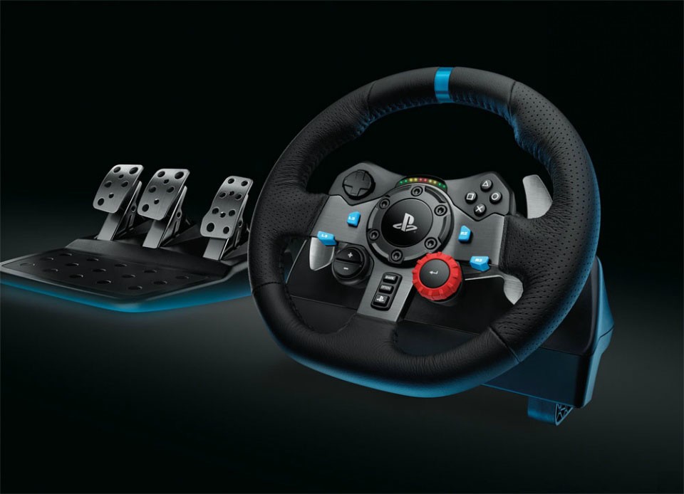 PS4/PS3に最適なステアリングコントローラー「ロジクール G29 ドライビングフォース」