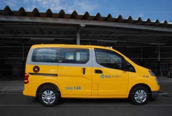 幸運の黄色いタクシー運行開始！