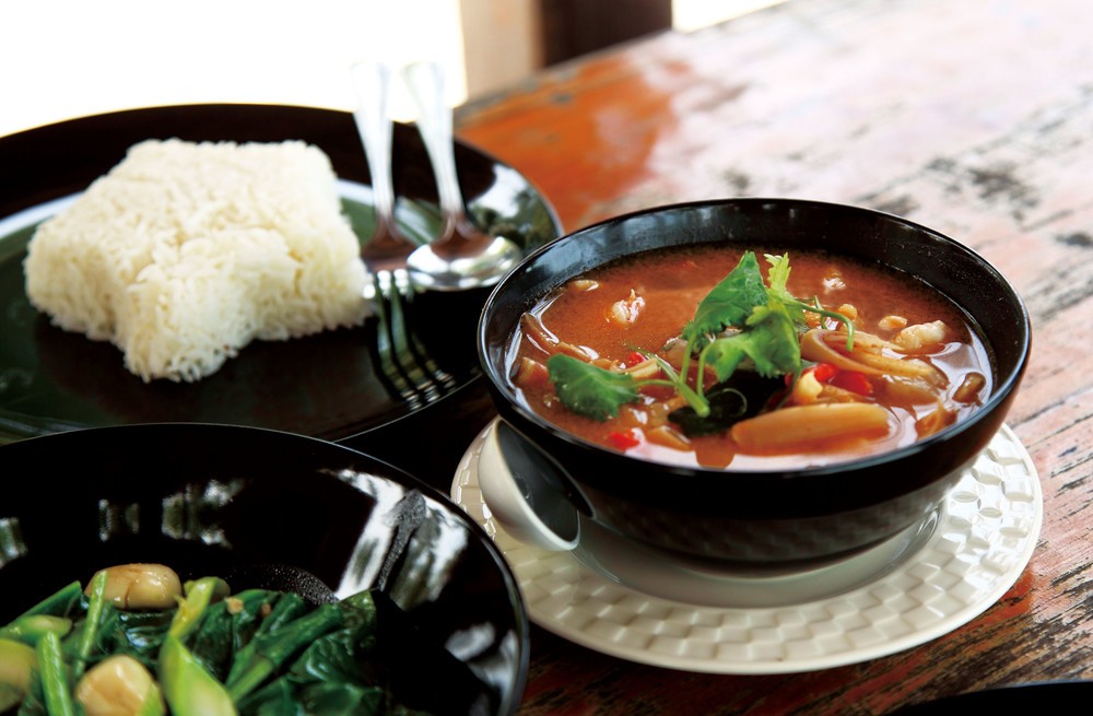 タイ料理のスープ「トムヤムクン」