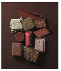 カネボウ化粧品「LUNASOL」から上質なショコラをイメージした秋の新作発売
