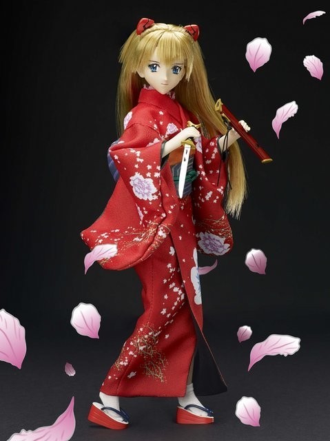 「ヱヴァ」アスカが着物姿...日本刀を持たせポージング自由自在