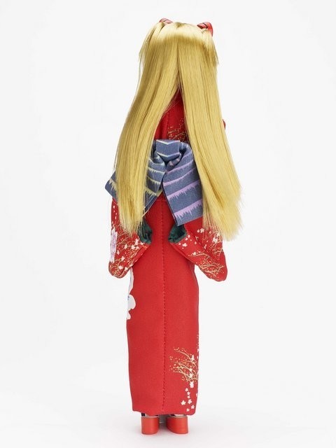 「ヱヴァと日本刀展」アスカが和ドールに、刀を使った様々なポージングを楽しめる