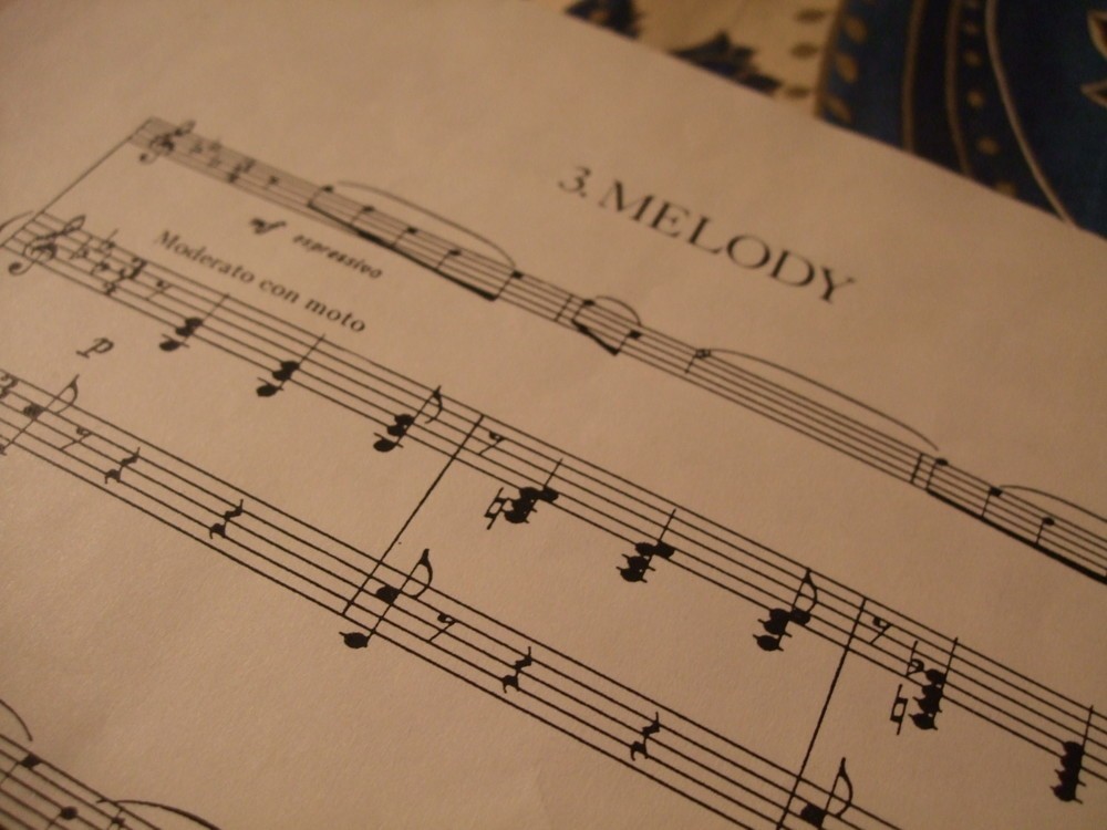 単独でも良く演奏される3曲目、メロディ