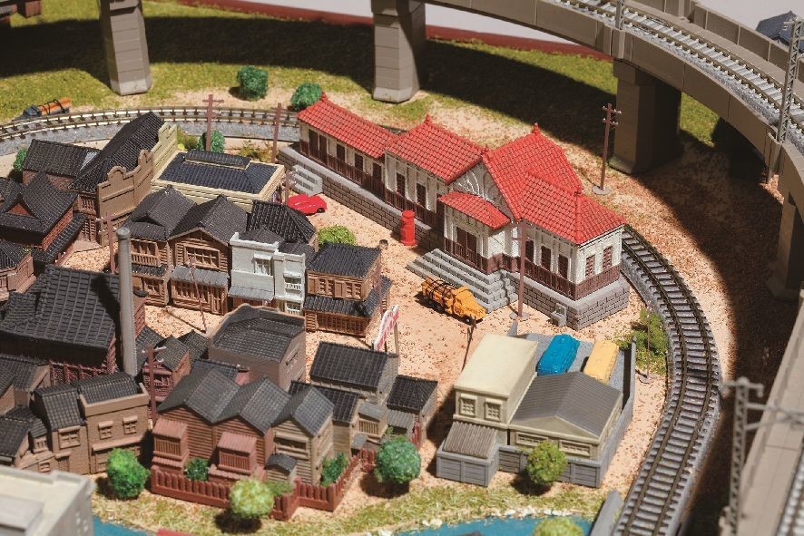 ジオラマ「下町エリア」　『下町の駅とポスト』