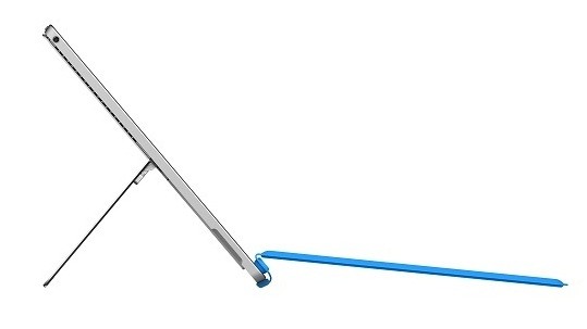 Surface Pro 4、Surface Pro 4タイプカバー(側面)