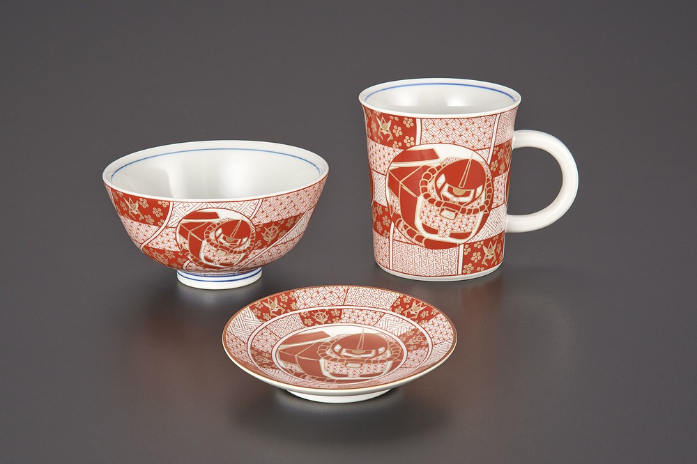 九谷焼　機動戦士ガンダム　赤絵　マグカップ 飯碗、箸置き、マグカップ「機動戦士ガンダム 九谷焼」 石川県の