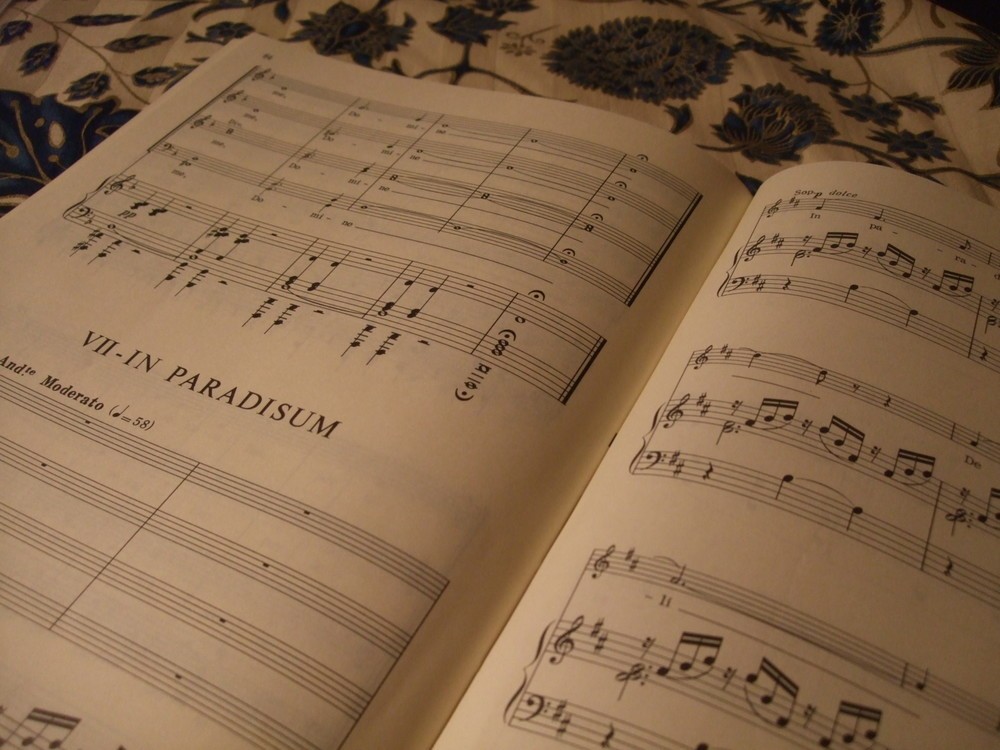 レクイエムの楽譜。特徴的なイン・パラディスム（天国へ）の部分