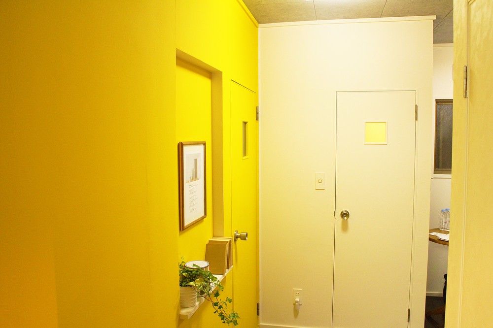 黄色を基調としたオシャレな空間に変身