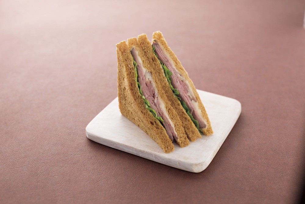 自家製ローストビーフサンド