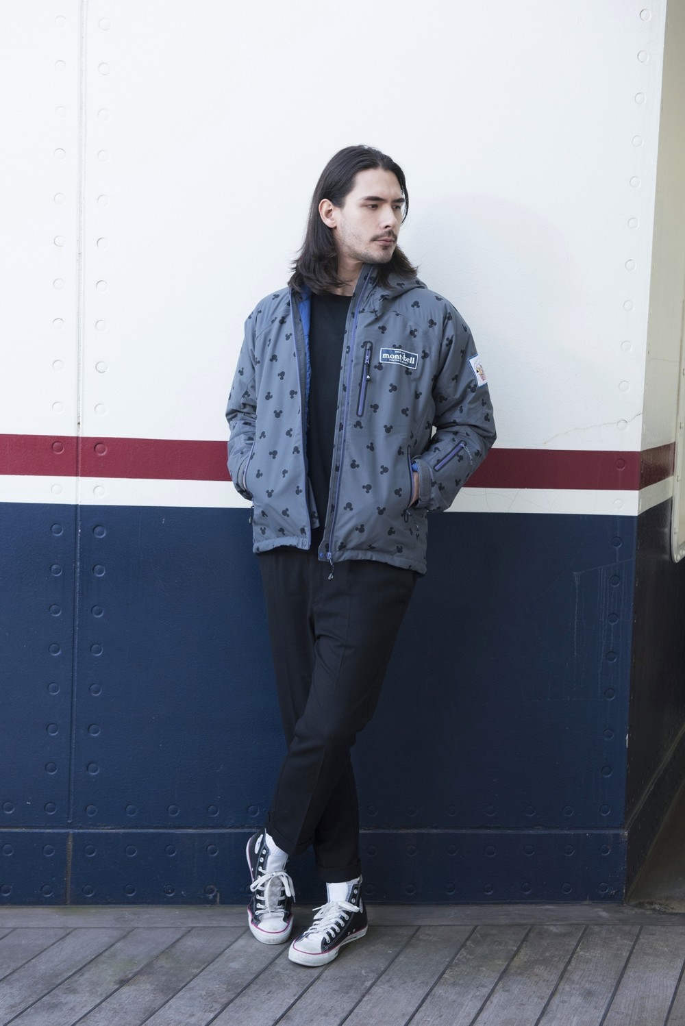 寒い冬もアクティブに　モンベルプロデュース、ミッキーシェイプ散りばめたジャケット2種類をTDSで限定発売