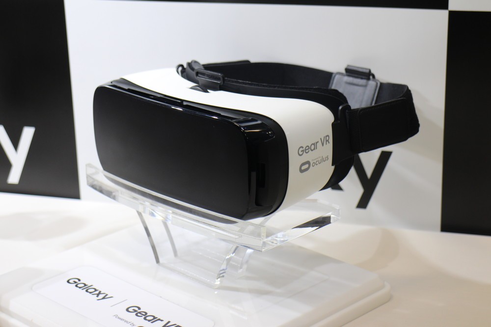 ももクロのライブを舞台袖で観る感覚　Galaxyの新ウェアラブル端末が凄い