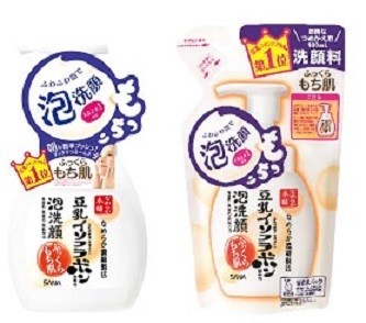 ポンプを押すだけ、簡単にふわふわの泡が出てくる...常盤薬品「泡洗顔」