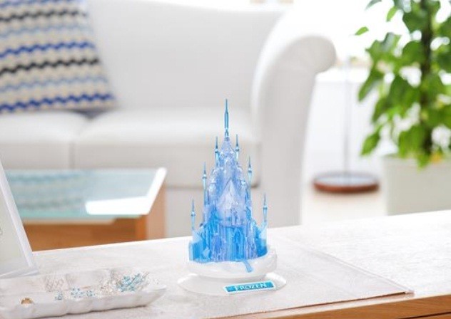 バンダイからディズニー映画の「キャッスルクラフトコレクション」第1弾は「アナと雪の女王」