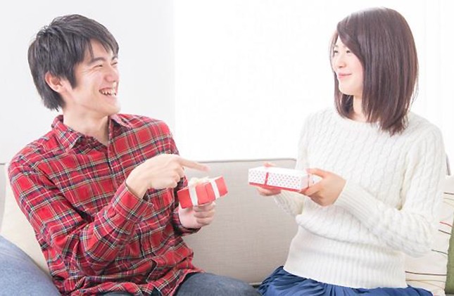 「バレンタインデー＝愛の告白」は古い！？　感謝の気持ちをチョコでシェアしたい人が性別・年齢問わず増加中！