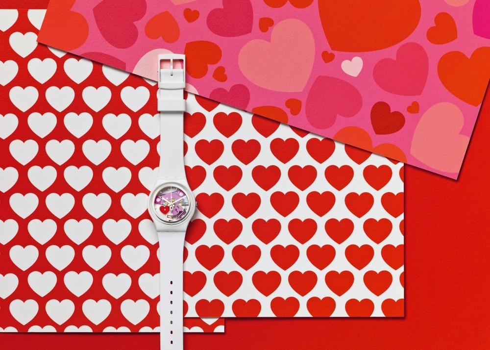 スウォッチ16年バレンタインモデル「テンダー・プレゼント」は１月14日発売