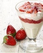 ロイヤルホストで旬の国産イチゴを使ったデザートフェア開催