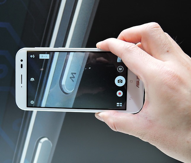 オートフォーカスのピント合わせにかかる時間は、数年前のコンデジを凌駕している印象