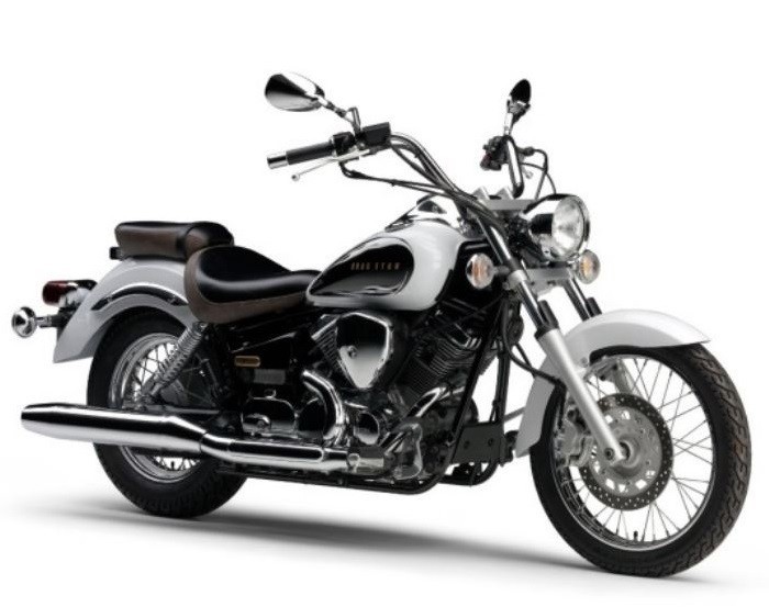 ヤマハ発動機、誕生20周年記念「ドラッグスター」シリーズに新色を追加し発売