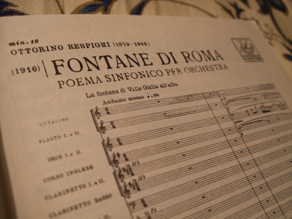 「ローマの噴水」の楽譜。「交響的なポエム」のサブタイトルが見える