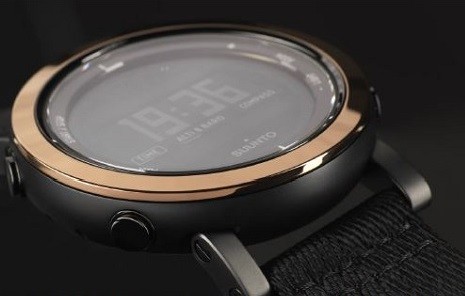 アメアスポーツ史上初！セラミック素材を採用した「SUUNTO Essential Ceramic Collection」発売