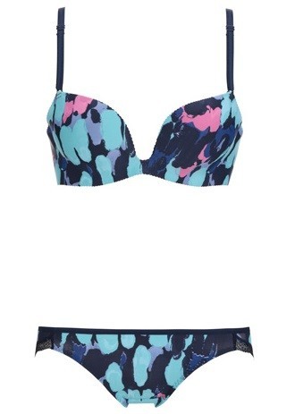 アウターにひびきにくいブラ...トリンプ「アンライン」シリーズ発売