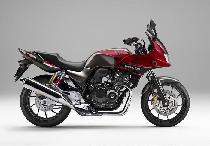 ホンダ、ロードスポーツモデル「CB400 SUPER FOUR」など新色発売