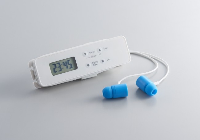 「目覚まし」に特化も...通常にも使えるイヤホン　振動で時間知らせる　キングジムが開発