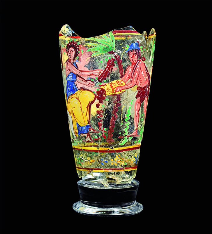 脚付彩絵杯（1世紀）©NMA / Thierry Ollivier