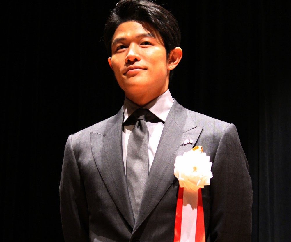 スペシャルナビゲーターの鈴木亮平さん