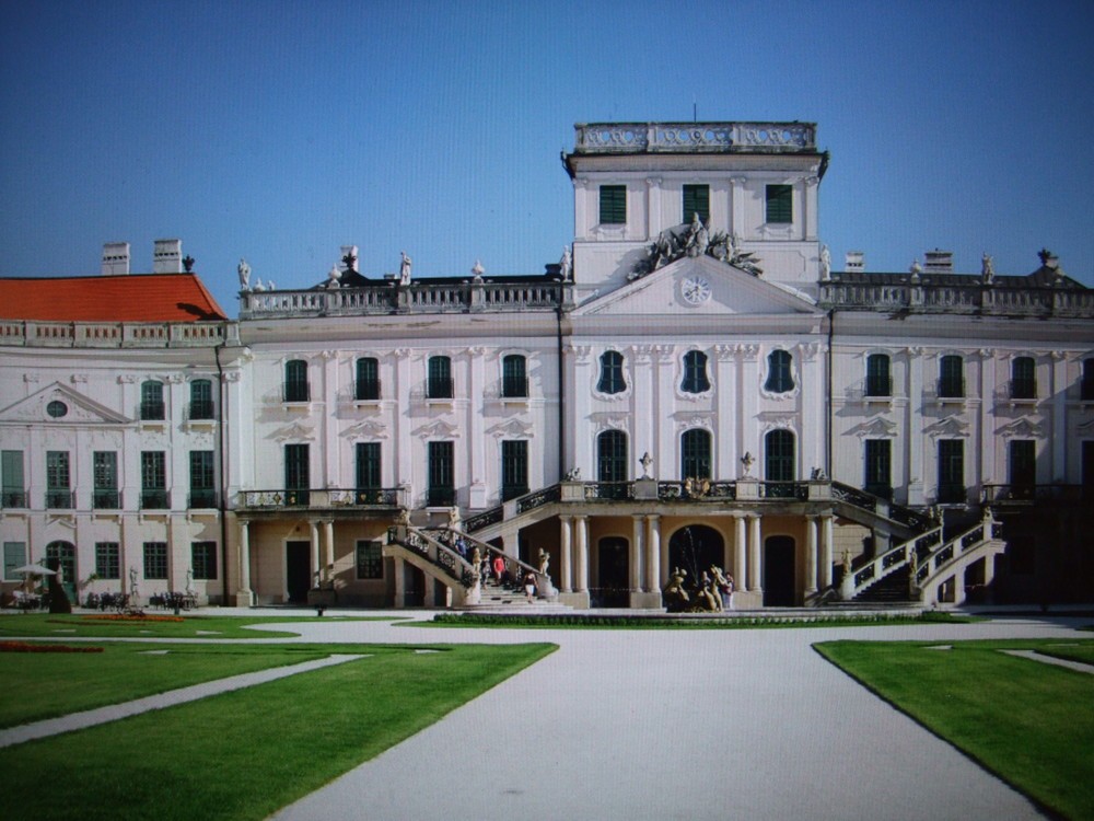 離宮エステルハーザの外観