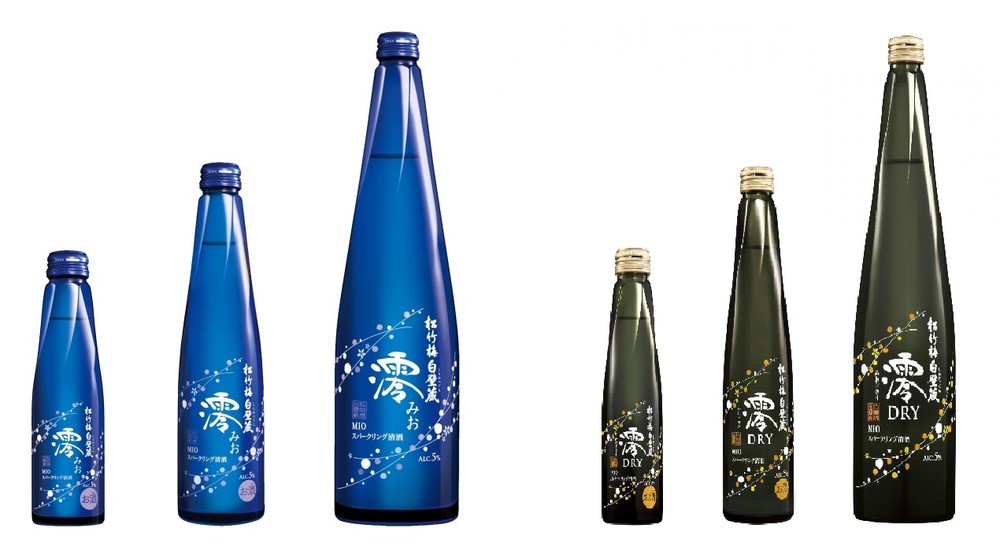 青いボトルが通常の「澪」で、黒いボトルが「澪＜DRY＞」