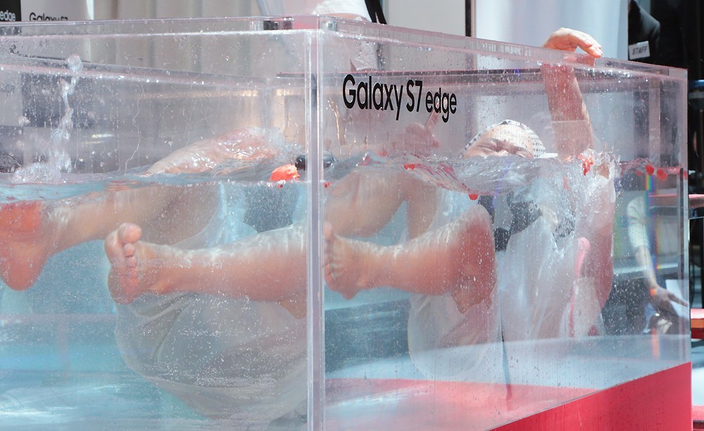 ダチョウ倶楽部・上島竜兵さんの定番ネタ、熱湯風呂も披露された