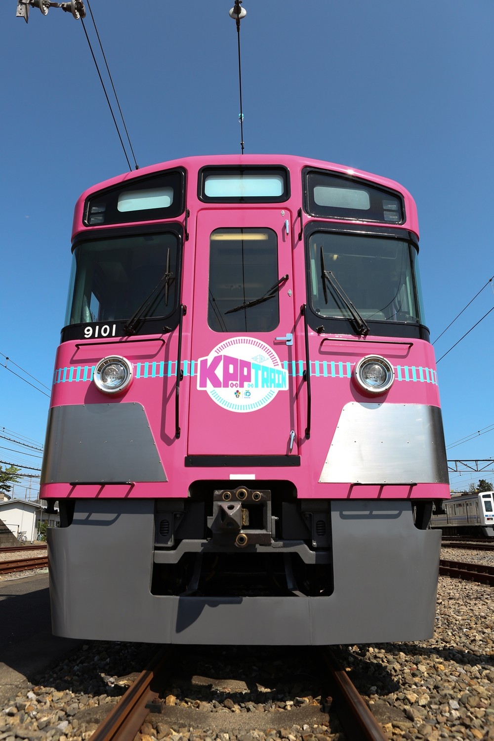 SEIBU KPP TRAINの正面