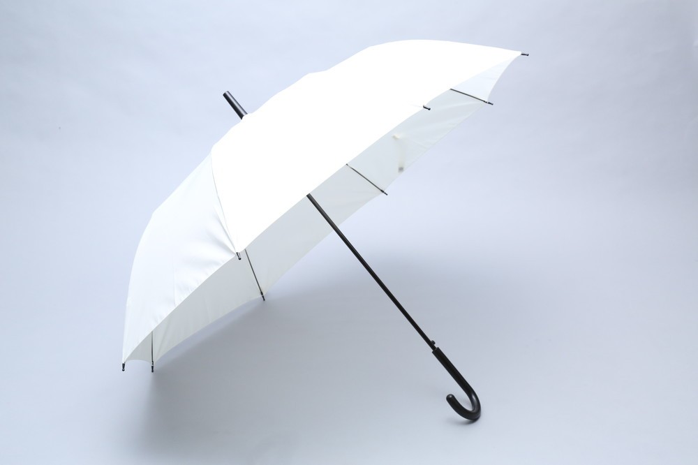 傘「そうだ、いっそ折れちゃおう」　風圧でひっくり返っても壊れない傘「ポッキー」登場
