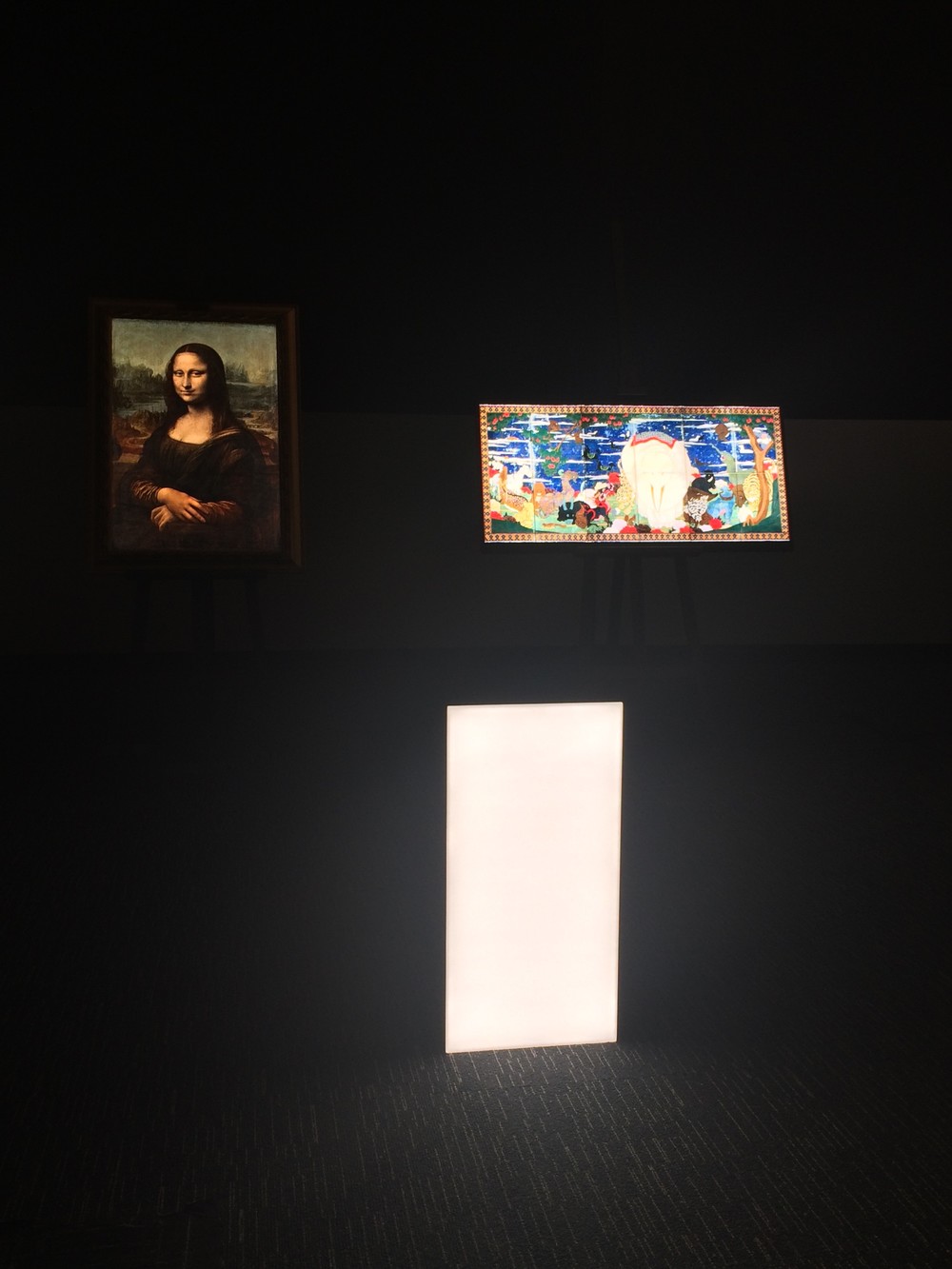 手前が加飾なしのLightface。「手書きで絵を描いてもいい」(戸田氏)